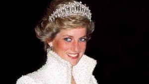 Lady Diana - The Queen of People's Hearts 